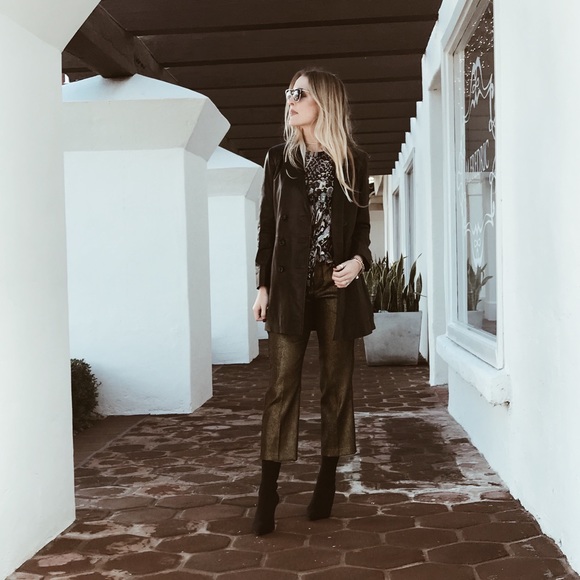 mia_mercer
